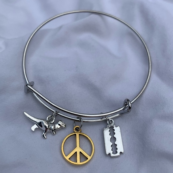 Brand New! Handmade! Adjustable Charm Bangle Bracelet! - Picture 4 of 6